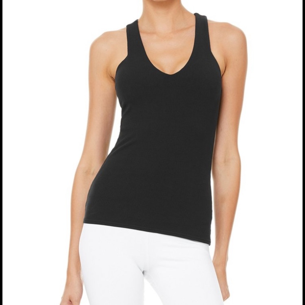 Sold Alo yoga elevate tank top